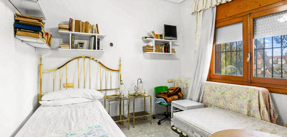 Se vende Villa - Chalet de 8 dormitorios en Costa Blanca, Alicante, España