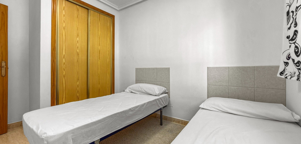 Se vende Apartamento Planta Baja de 3 dormitorios en Costa Blanca, Alicante, España