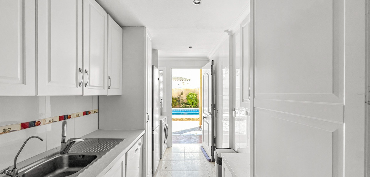 Se vende Apartamento Planta Baja de 3 dormitorios en Costa Blanca, Alicante, España