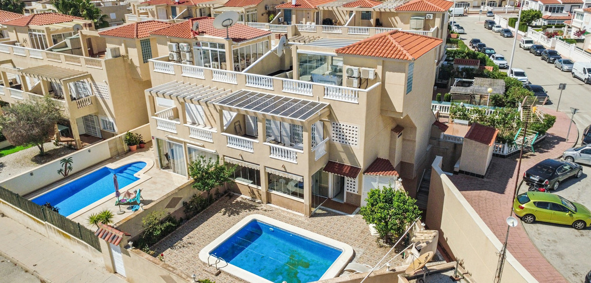 Se vende Apartamento Planta Baja de 3 dormitorios en Costa Blanca, Alicante, España