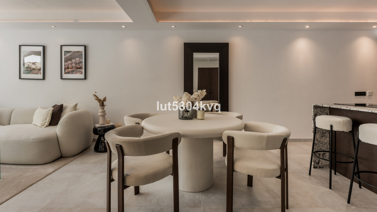 3 Bed Apartment for sale in La Quinta Costa Del Sol, Málaga, Spain