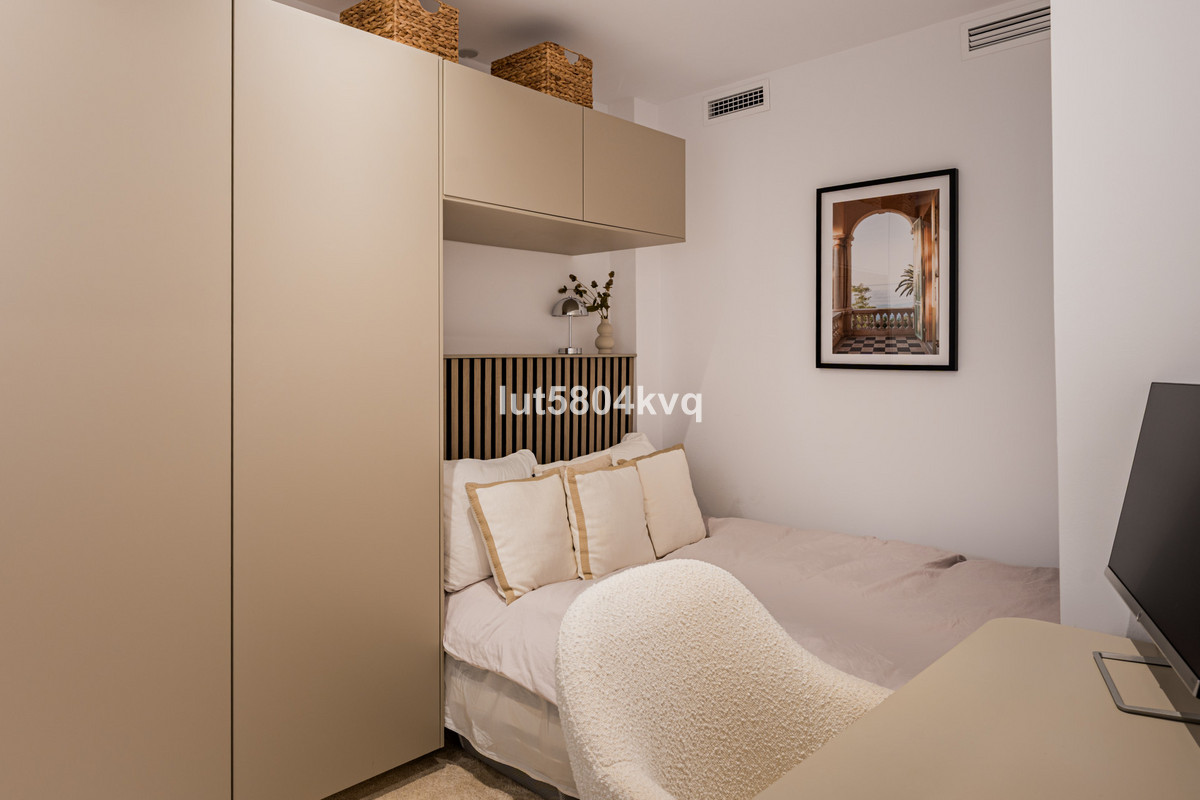 3 Bed Apartment for sale in La Quinta Costa Del Sol, Málaga, Spain