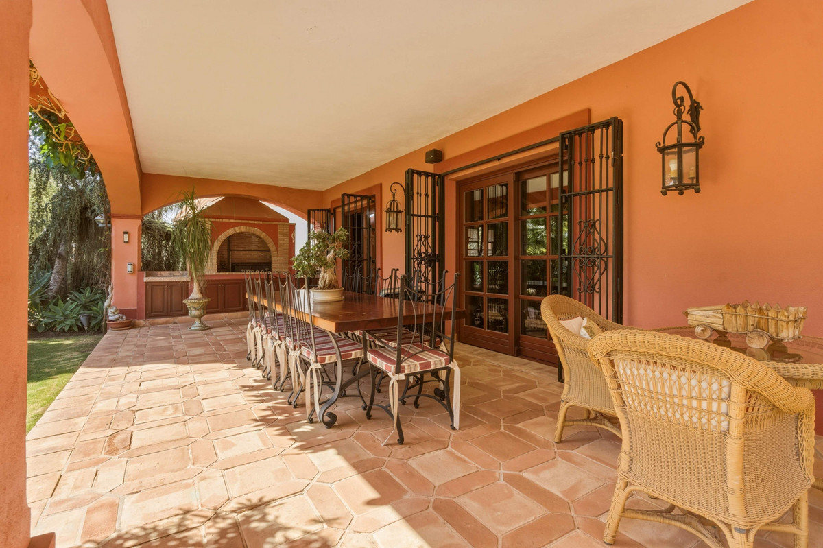 Se vende Villa - Chalet de 6 dormitorios en Costa Del Sol, Málaga, España