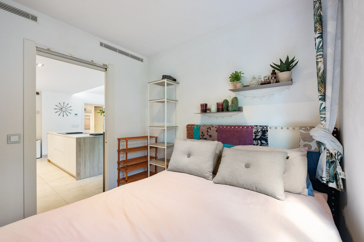 3 Bed Apartment for sale in Puerto Banús Costa Del Sol, Málaga, Spain