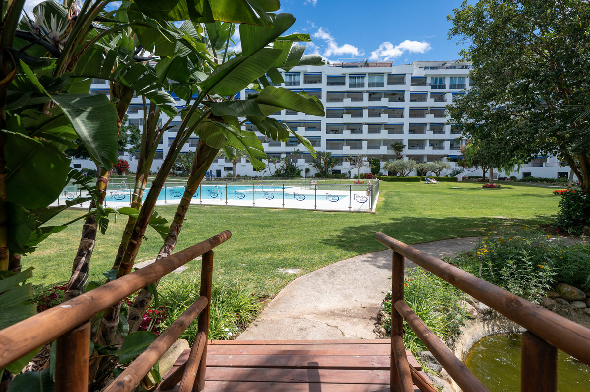 3 Bed Apartment for sale in Puerto Banús Costa Del Sol, Málaga, Spain