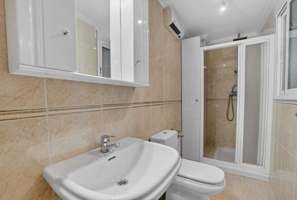 Se vende Ático de 3 dormitorios en Costa Blanca, Alicante, España