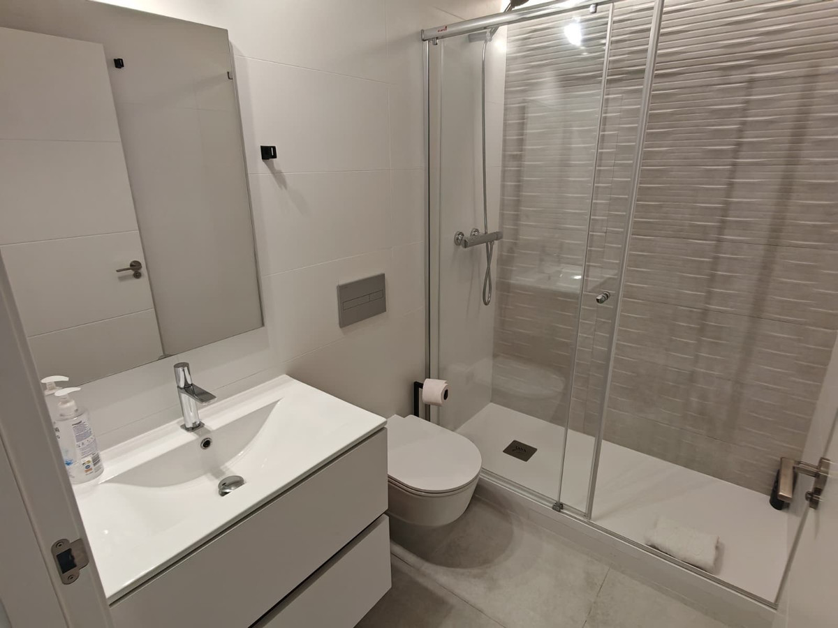 Se vende Apartamento Planta Media de 3 dormitorios en Costa Blanca, Alicante, España