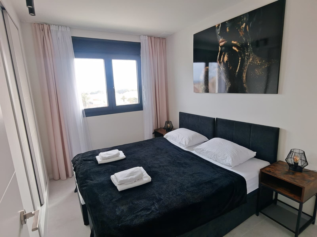 Se vende Apartamento Planta Media de 3 dormitorios en Costa Blanca, Alicante, España