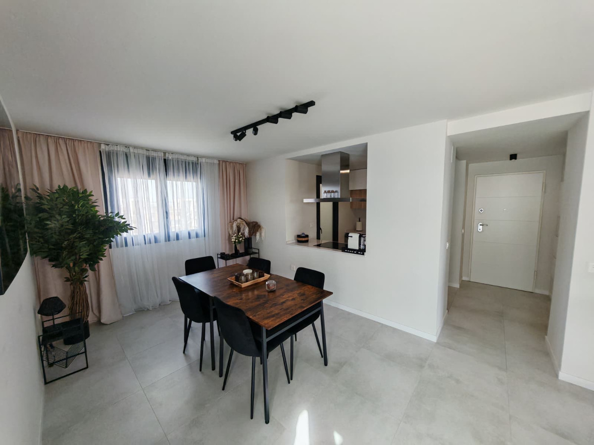 Se vende Apartamento Planta Media de 3 dormitorios en Costa Blanca, Alicante, España