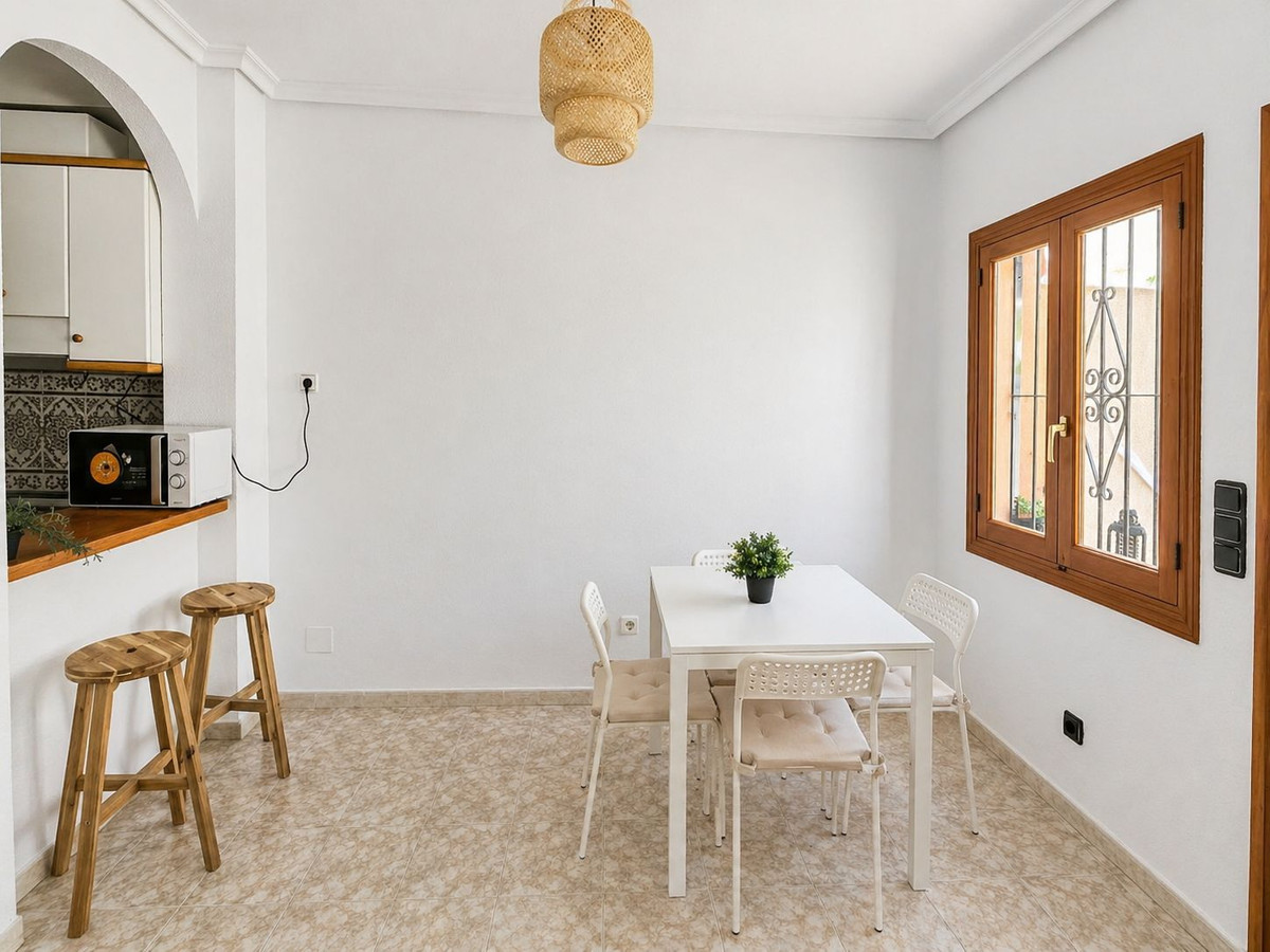 Se vende Apartamento Planta Baja de 2 dormitorios en Costa Blanca, Alicante, España