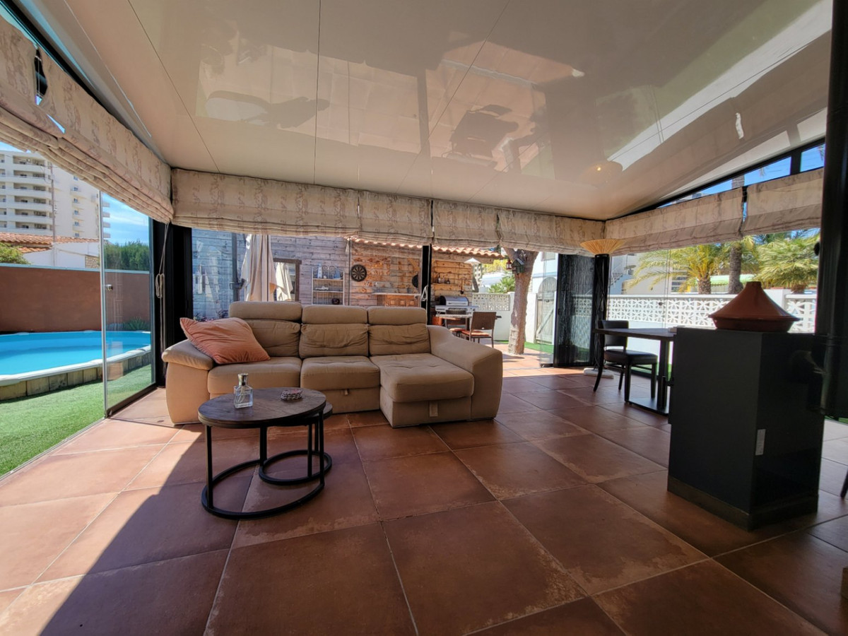 Se vende Villa - Chalet de 2 dormitorios en Costa Blanca, Alicante, España