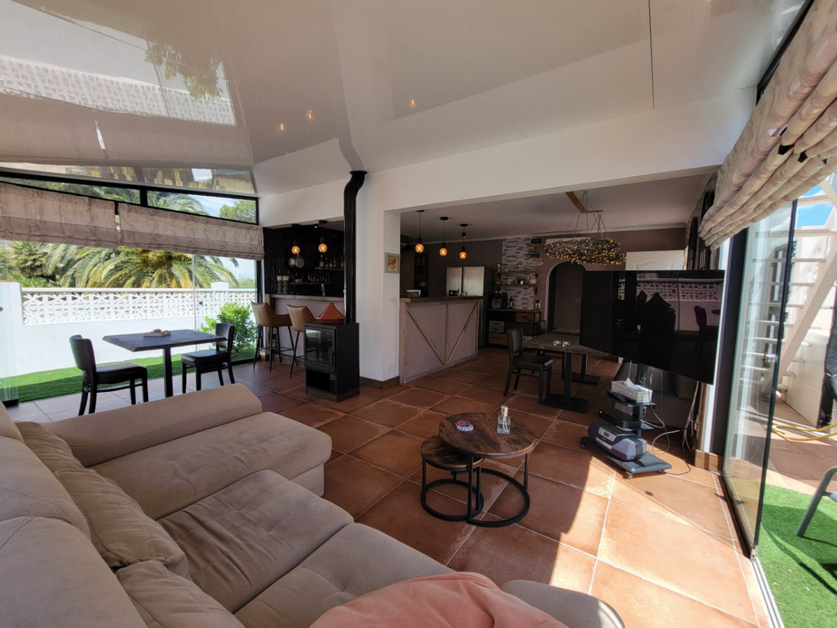Se vende Villa - Chalet de 2 dormitorios en Costa Blanca, Alicante, España