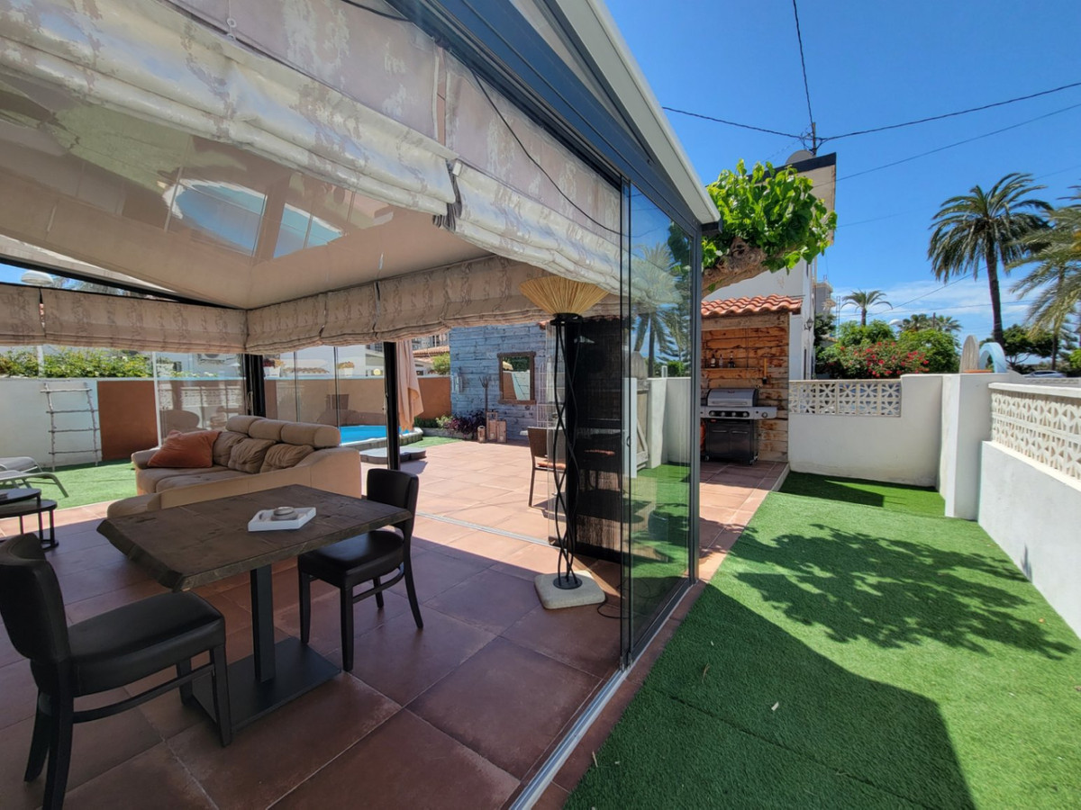 Se vende Villa - Chalet de 2 dormitorios en Costa Blanca, Alicante, España