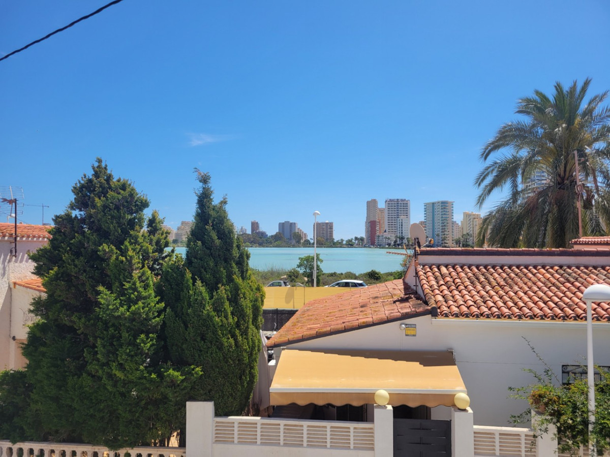 Se vende Villa - Chalet de 2 dormitorios en Costa Blanca, Alicante, España