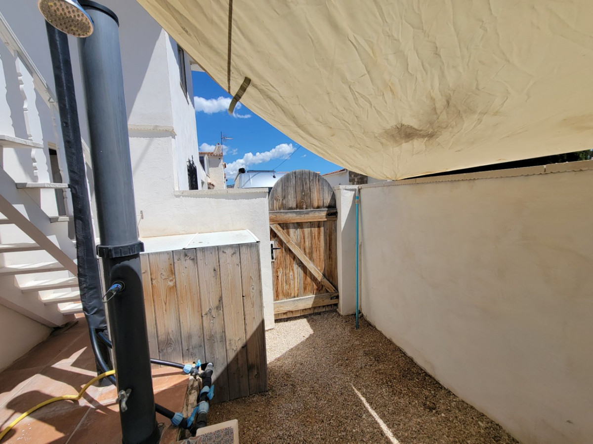 Se vende Villa - Chalet de 2 dormitorios en Costa Blanca, Alicante, España