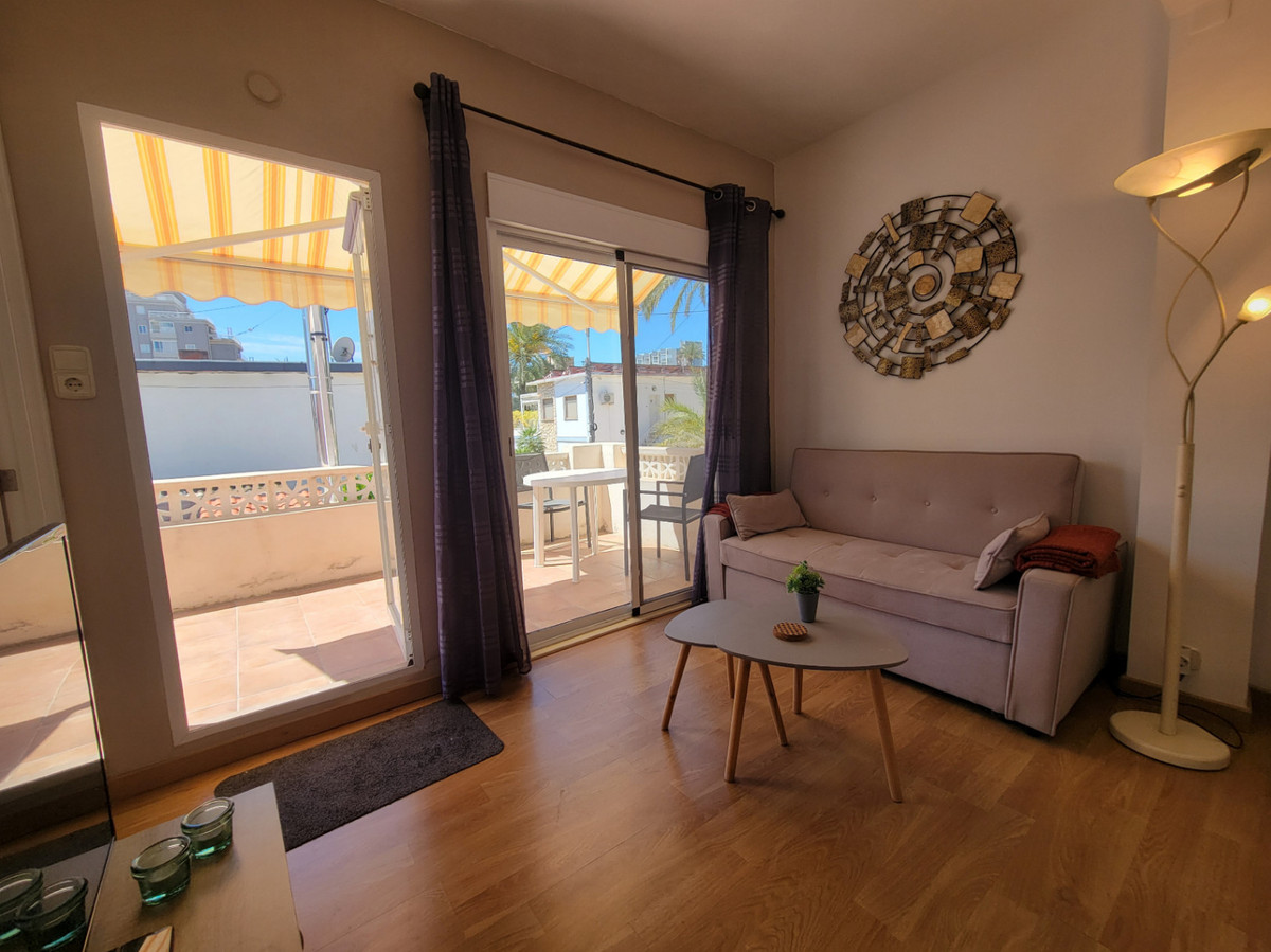 Se vende Villa - Chalet de 2 dormitorios en Costa Blanca, Alicante, España