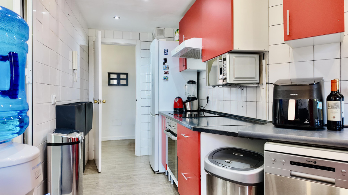 2 Bed Apartment for sale in Estepona Costa Del Sol, Málaga, Spain