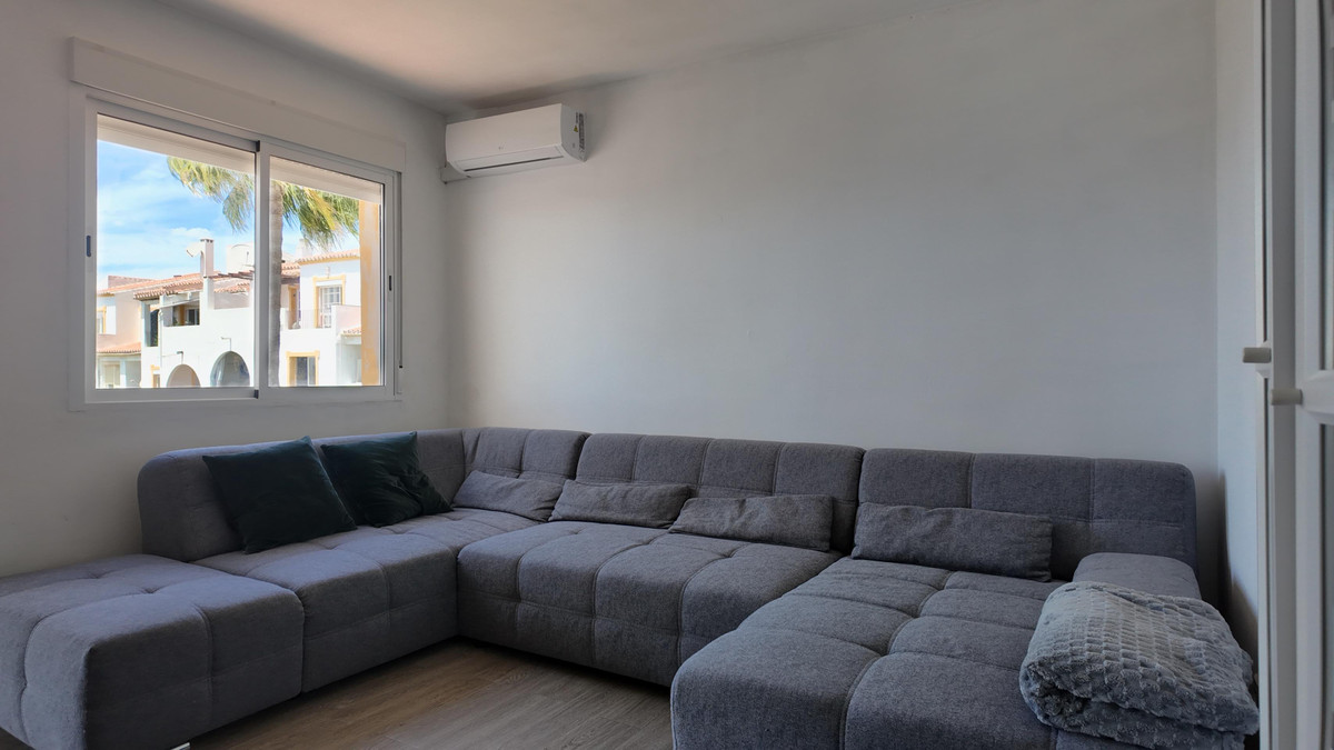 2 Bed Apartment for sale in Estepona Costa Del Sol, Málaga, Spain