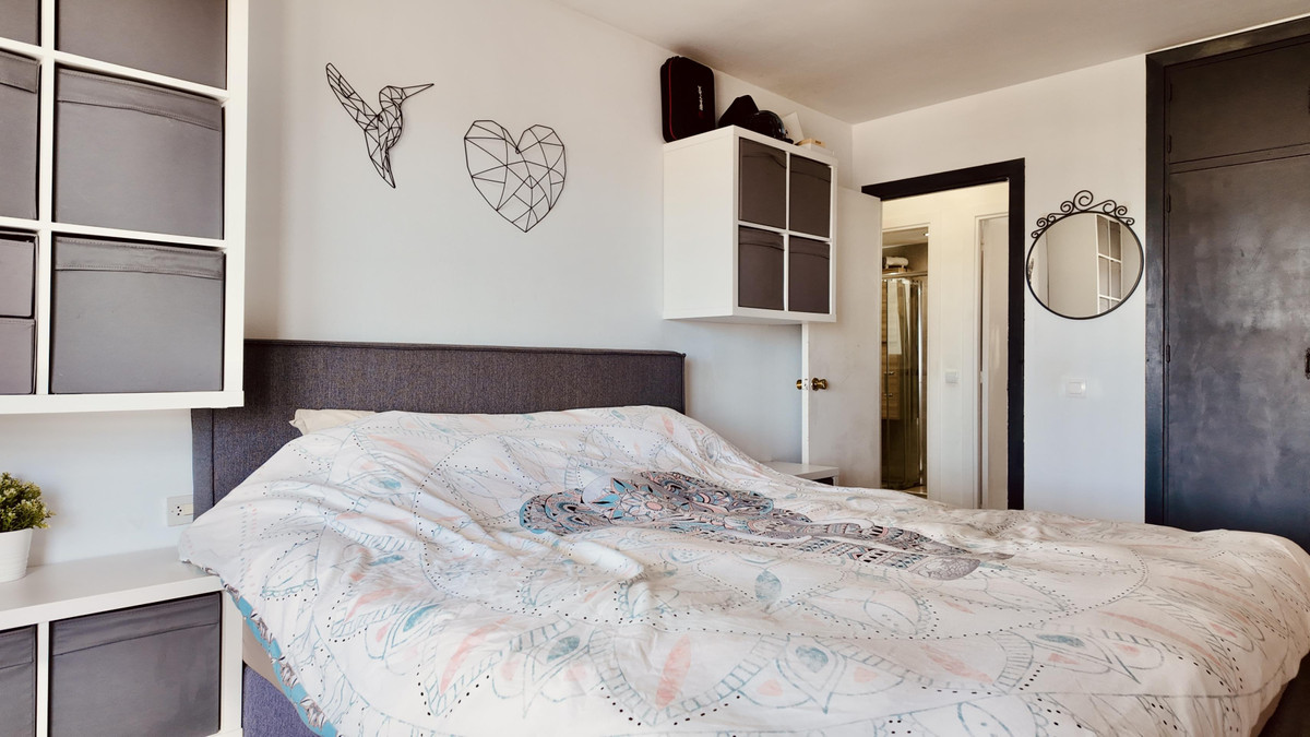 2 Bed Apartment for sale in Estepona Costa Del Sol, Málaga, Spain