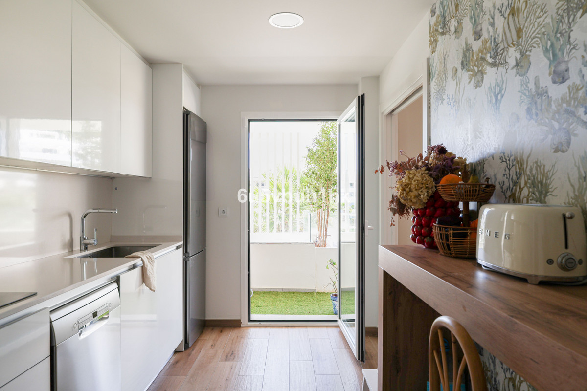Se vende Apartamento Planta Baja de 3 dormitorios en Costa Del Sol, Málaga, España