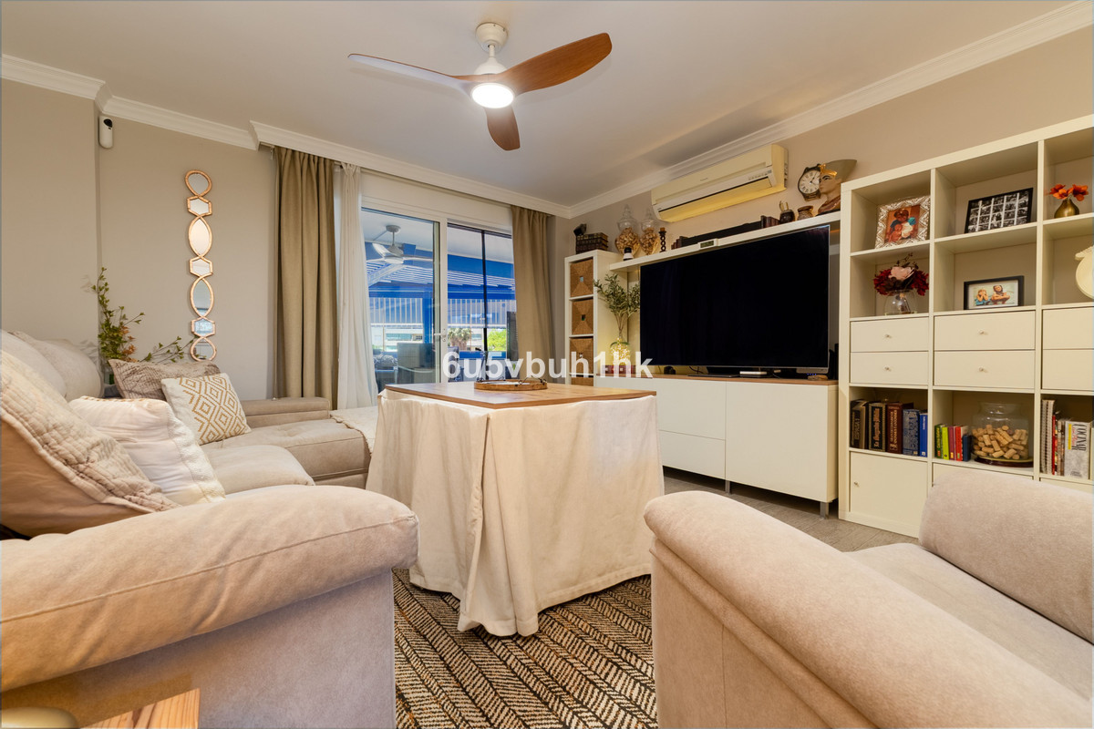 3 Bed Apartment for sale in Fuengirola Costa Del Sol, Málaga, Spain