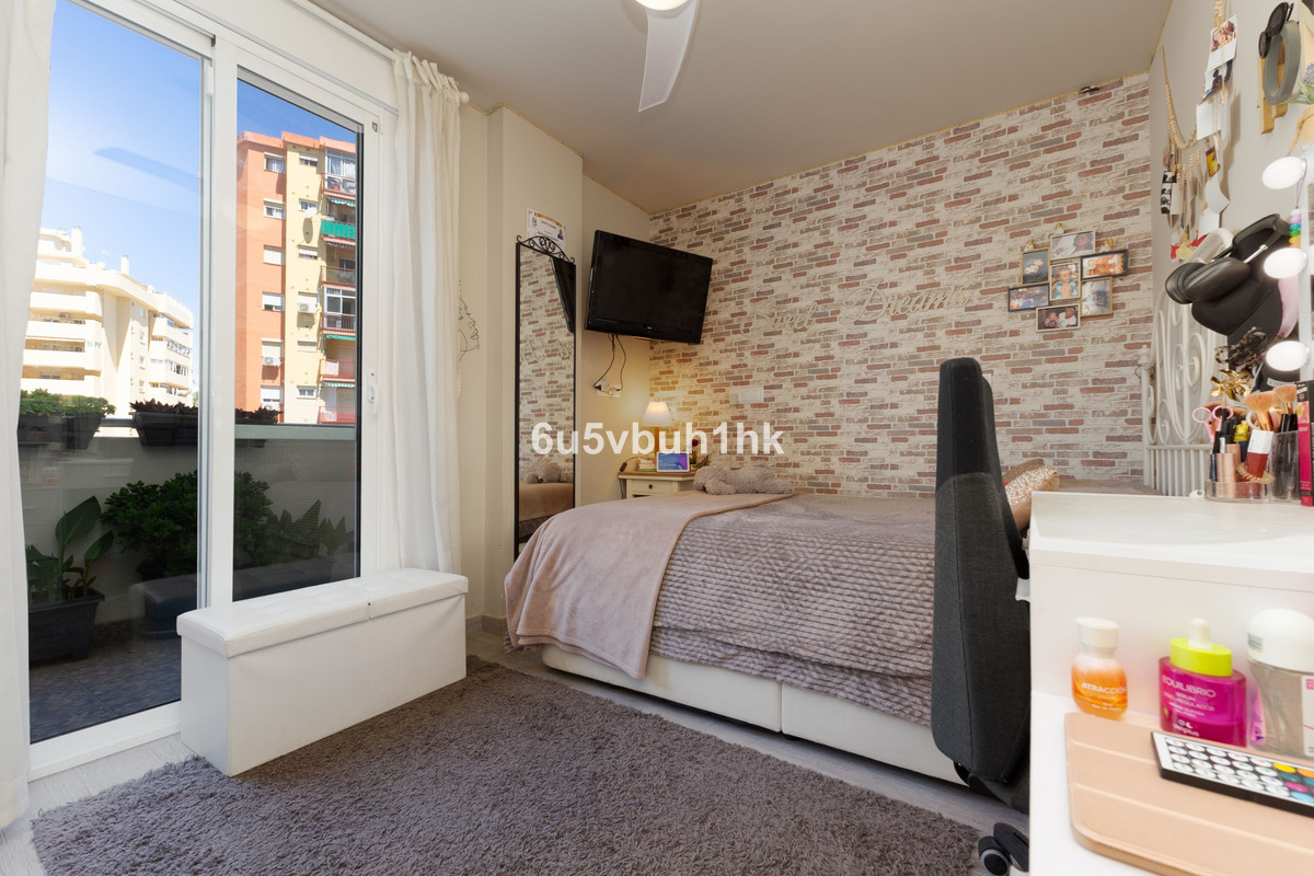 3 Bed Apartment for sale in Fuengirola Costa Del Sol, Málaga, Spain