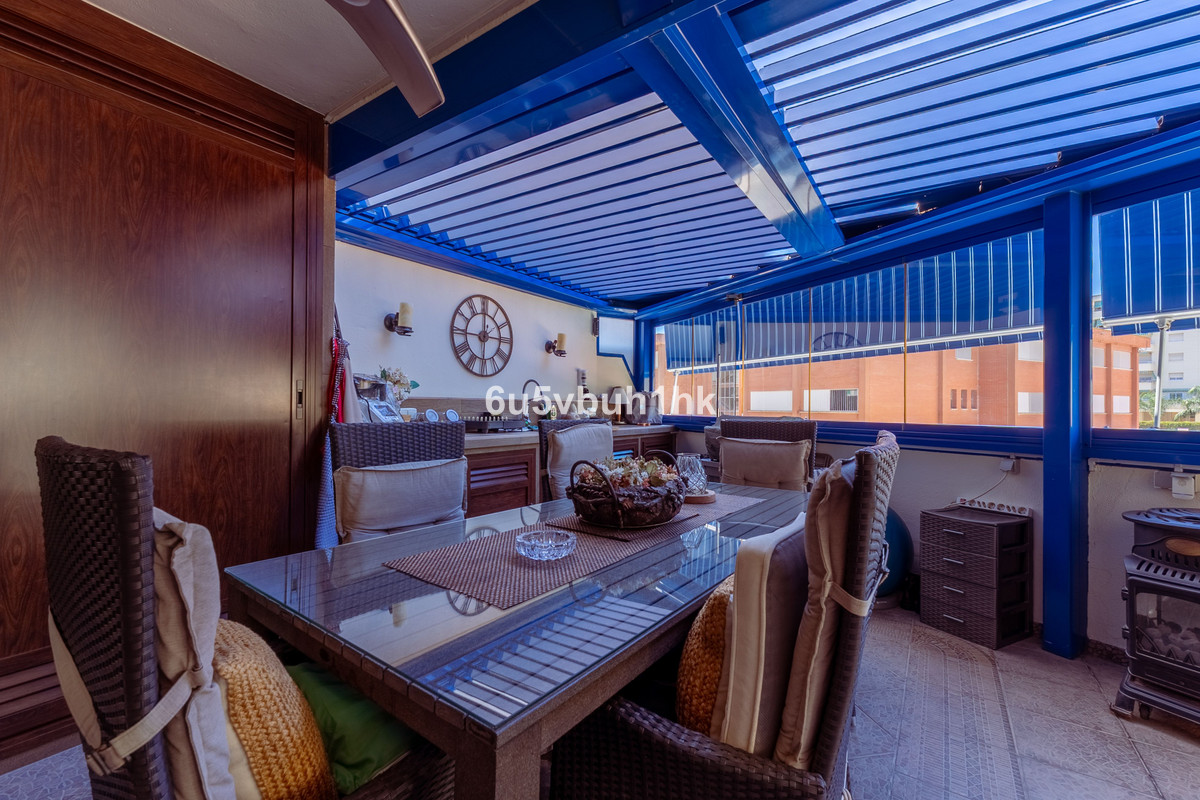 3 Bed Apartment for sale in Fuengirola Costa Del Sol, Málaga, Spain