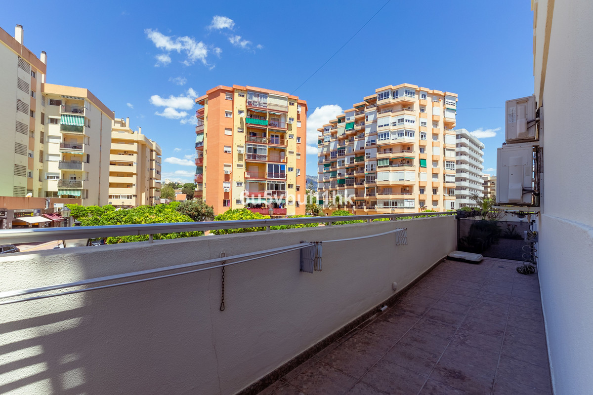 3 Bed Apartment for sale in Fuengirola Costa Del Sol, Málaga, Spain