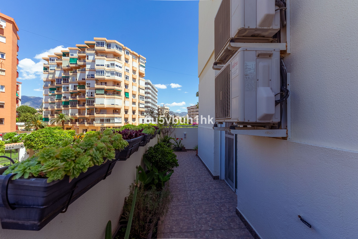 3 Bed Apartment for sale in Fuengirola Costa Del Sol, Málaga, Spain