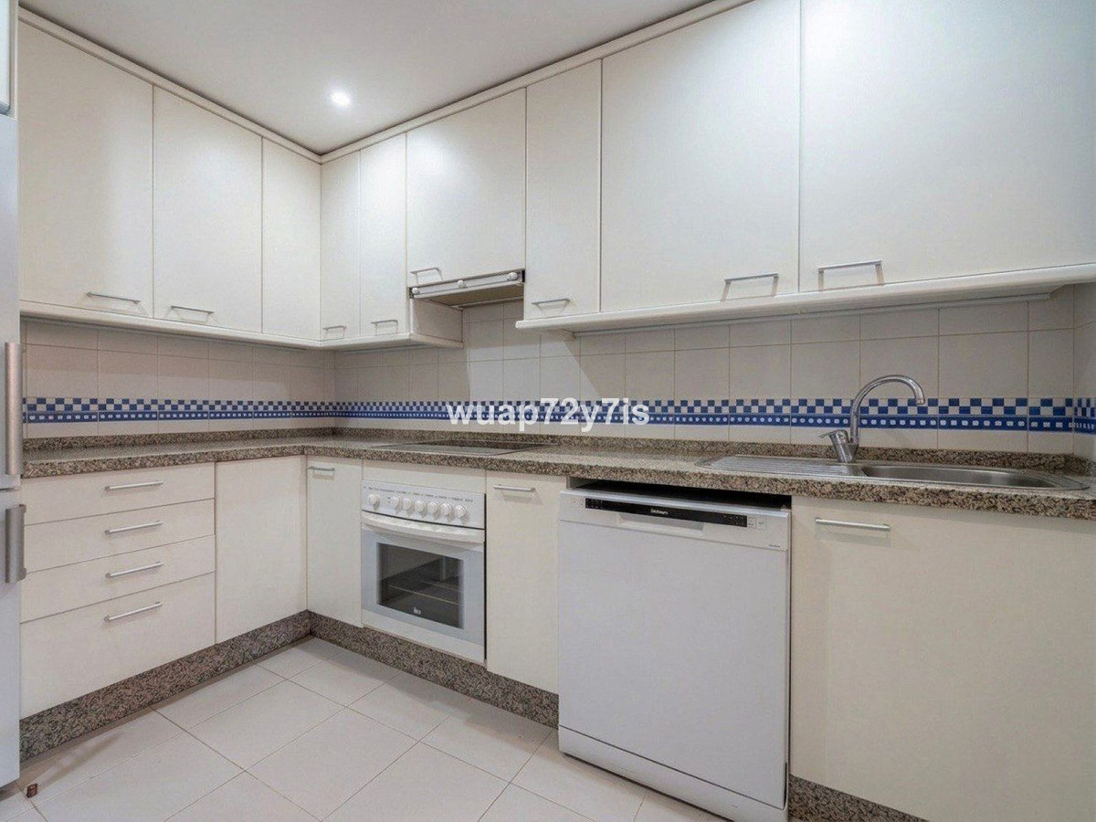 Se vende Apartamento Planta Baja de 2 dormitorios en Costa Del Sol, Málaga, España