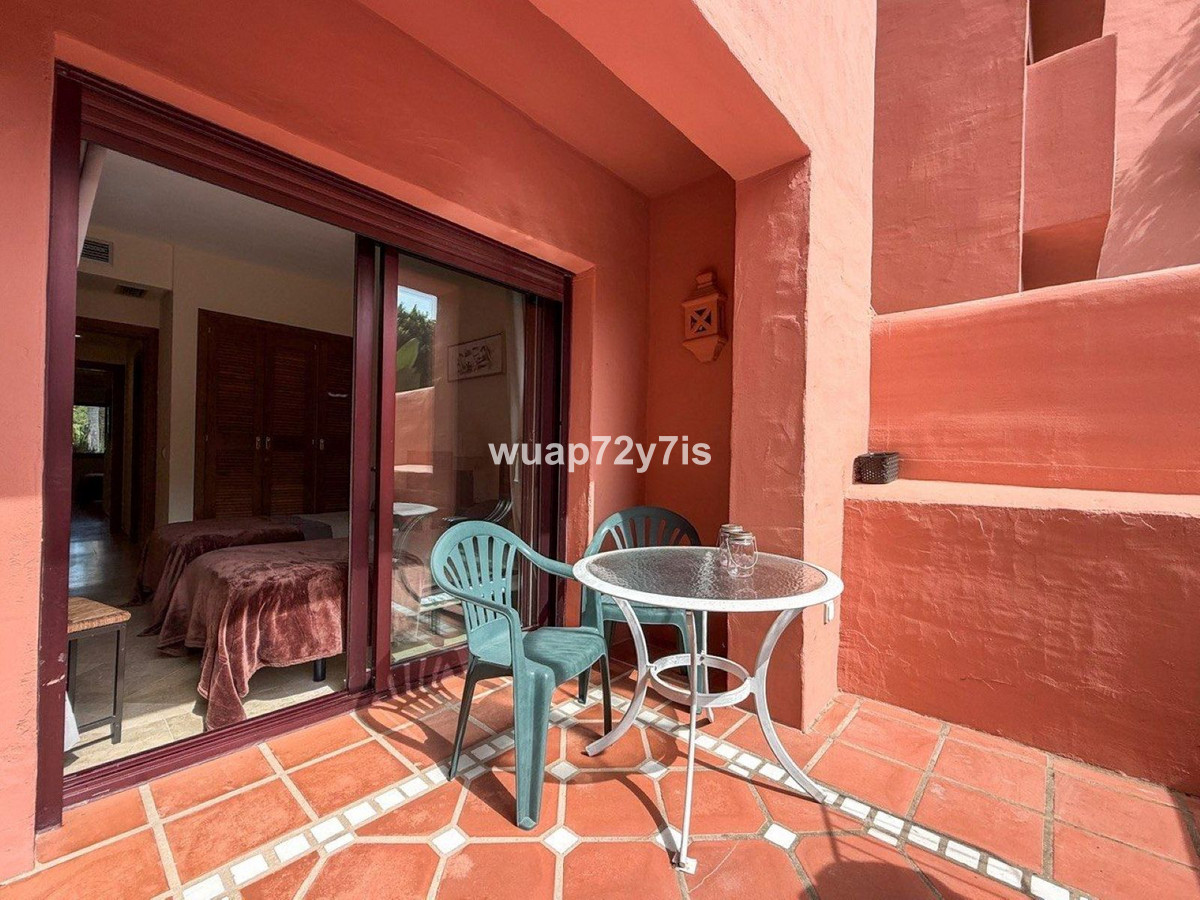 Se vende Apartamento Planta Baja de 2 dormitorios en Costa Del Sol, Málaga, España