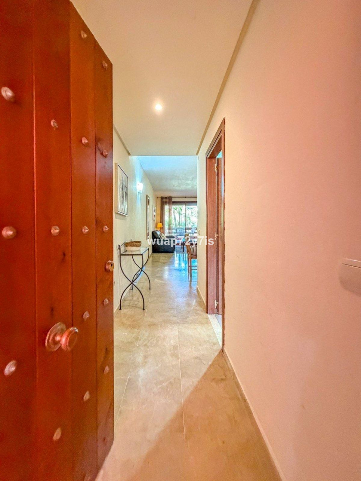 Se vende Apartamento Planta Baja de 2 dormitorios en Costa Del Sol, Málaga, España
