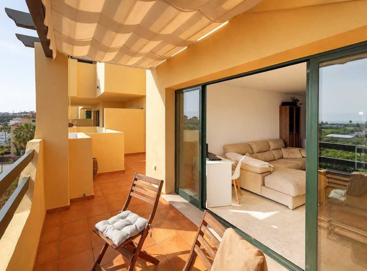 3 Bed Apartment for sale in Selwo Costa Del Sol, Málaga, Spain
