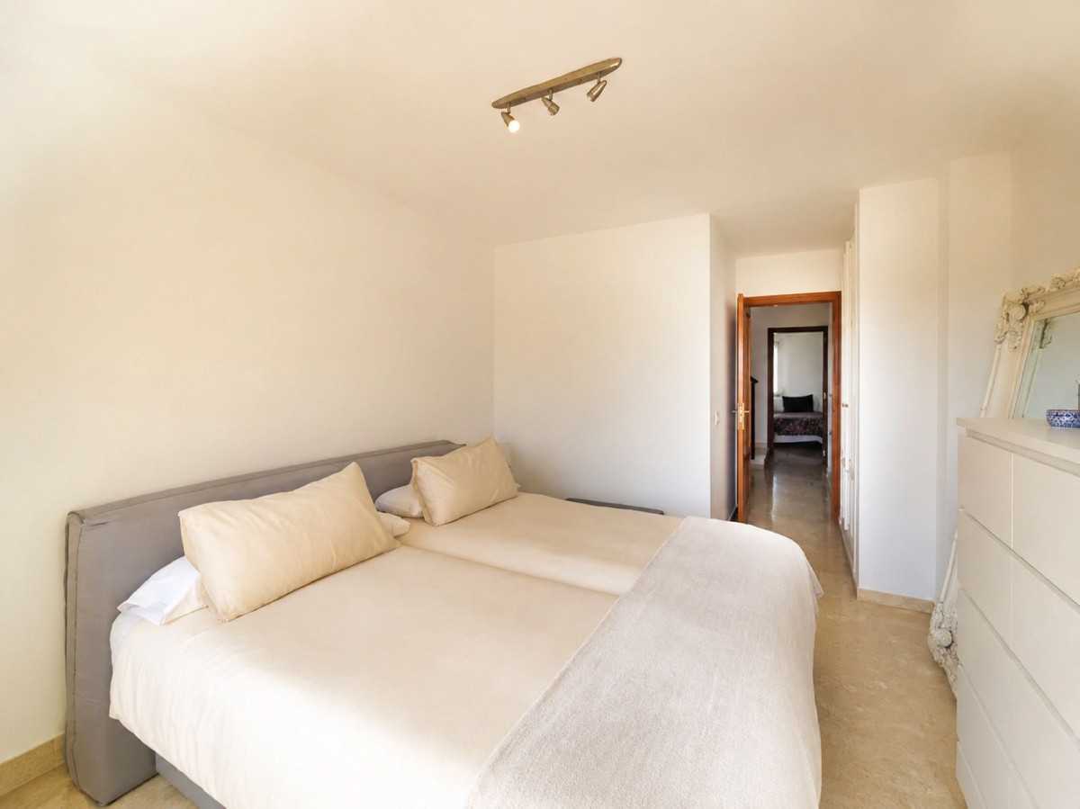 3 Bed Apartment for sale in Selwo Costa Del Sol, Málaga, Spain