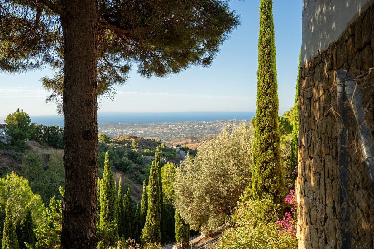Se vende Terreno Urbano  en Costa Del Sol, Málaga, España