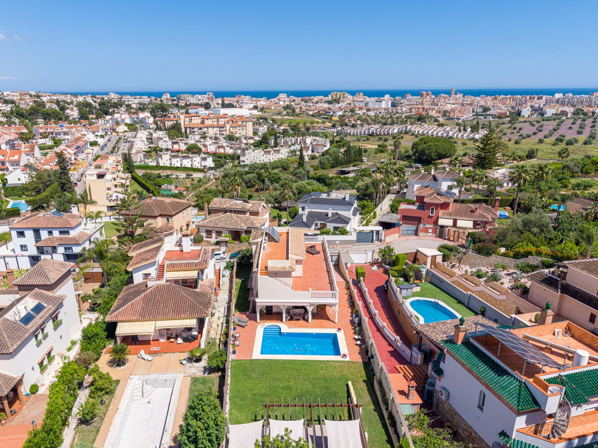 4 Bed Townhouse for sale in Sierrezuela Costa Del Sol, Málaga, Spain