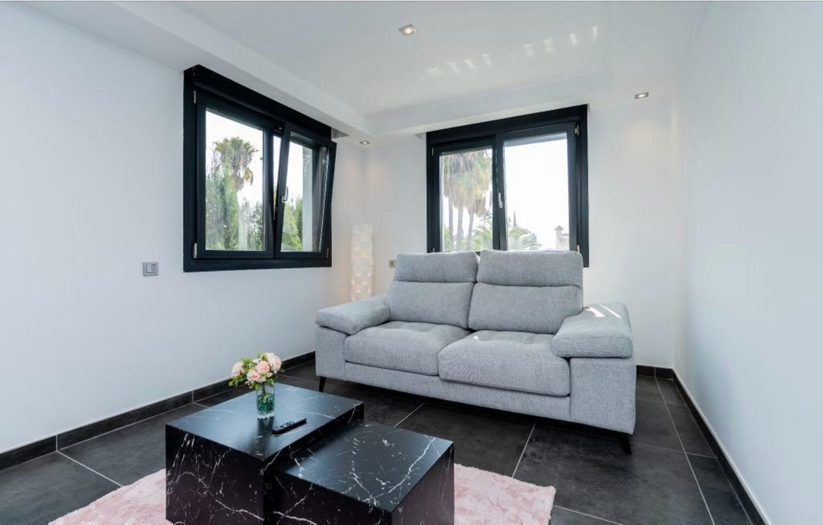 6 Bed Townhouse for sale in Marbella Costa Del Sol, Málaga, Spain