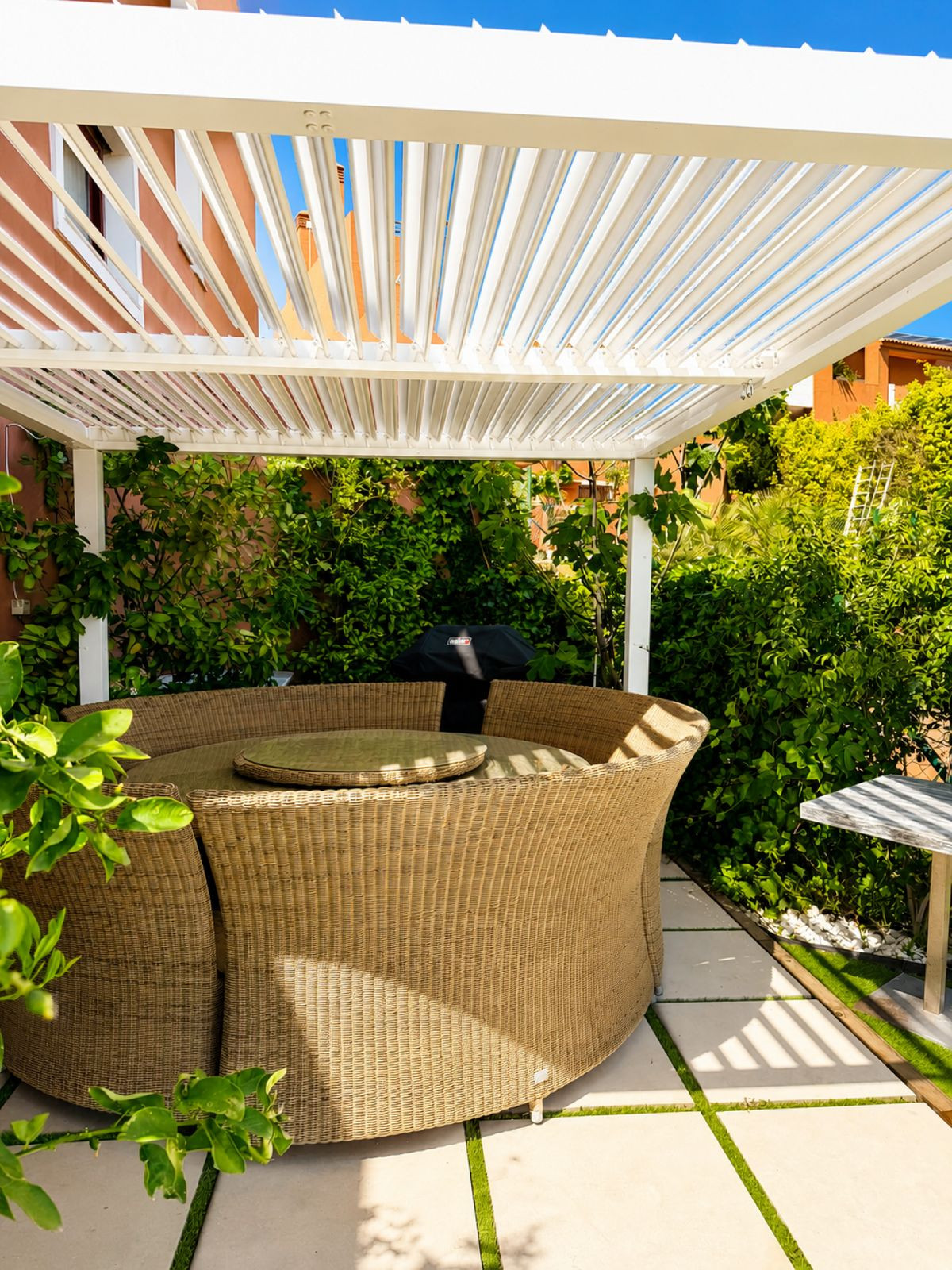 4 Bed Townhouse for sale in Benahavís Costa Del Sol, Málaga, Spain
