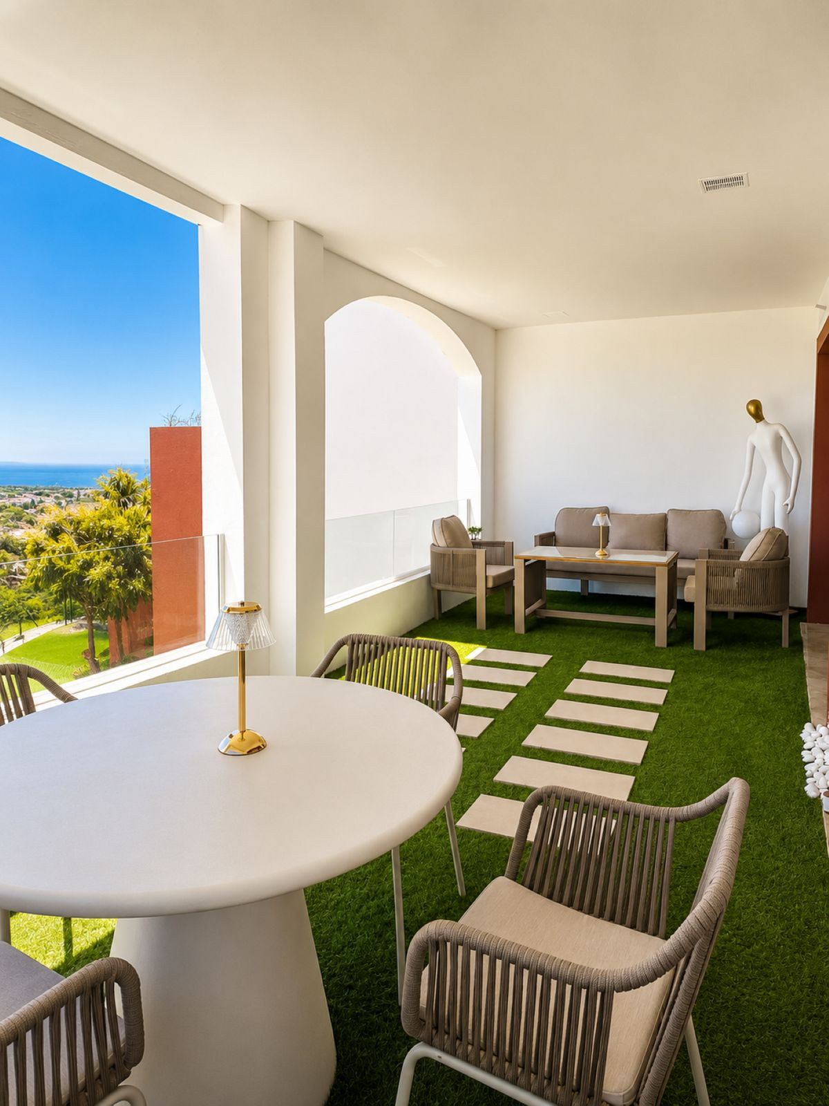 4 Bed Townhouse for sale in Benahavís Costa Del Sol, Málaga, Spain