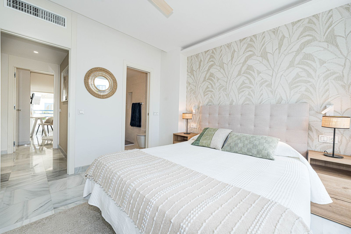 2 Bed Apartment for sale in Marbella Costa Del Sol, Málaga, Spain
