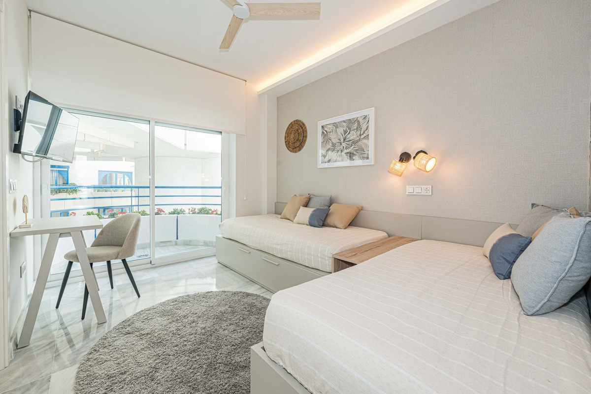 2 Bed Apartment for sale in Marbella Costa Del Sol, Málaga, Spain