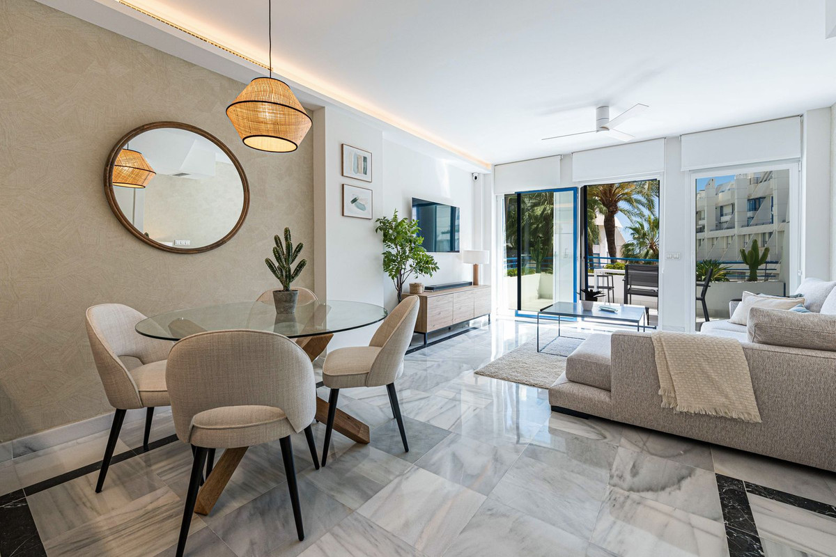 2 Bed Apartment for sale in Marbella Costa Del Sol, Málaga, Spain