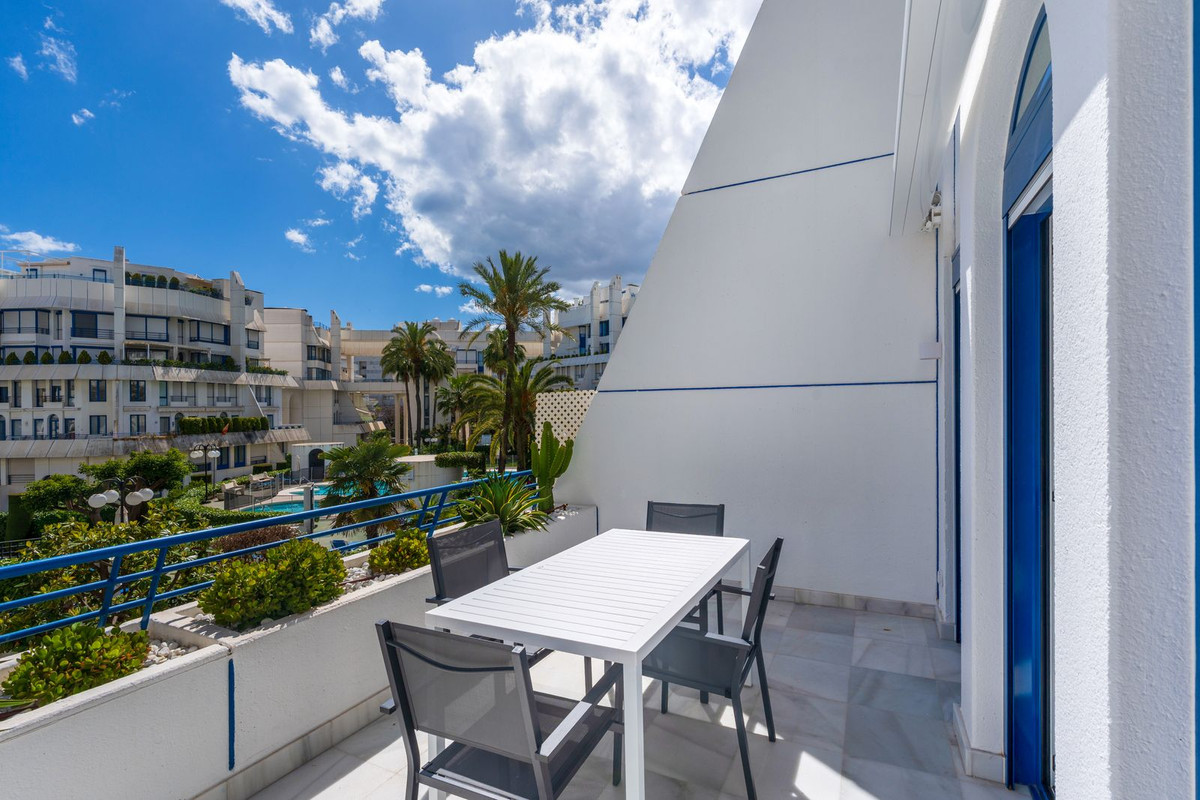 2 Bed Apartment for sale in Marbella Costa Del Sol, Málaga, Spain