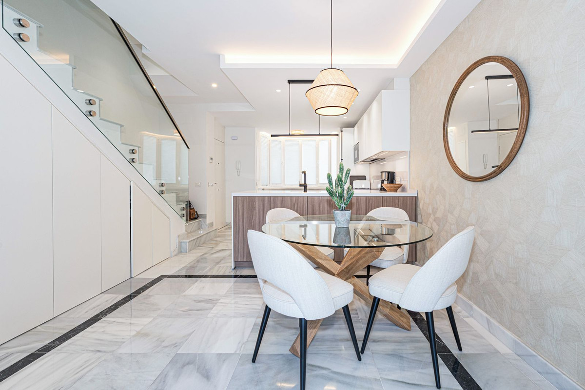 2 Bed Apartment for sale in Marbella Costa Del Sol, Málaga, Spain
