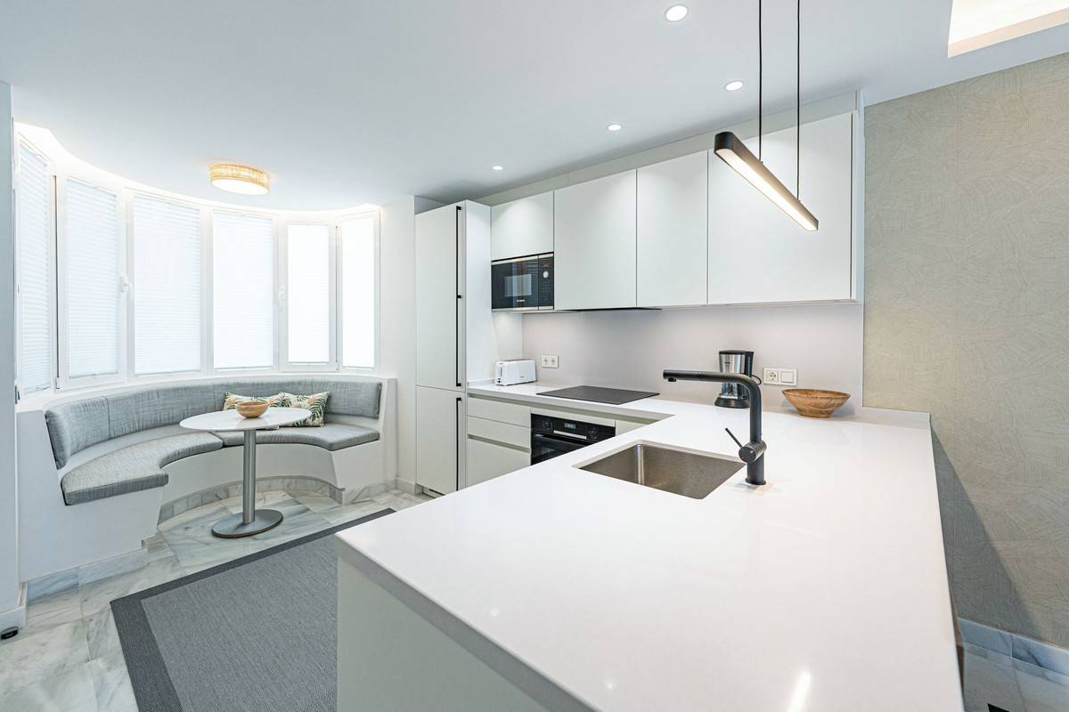 2 Bed Apartment for sale in Marbella Costa Del Sol, Málaga, Spain