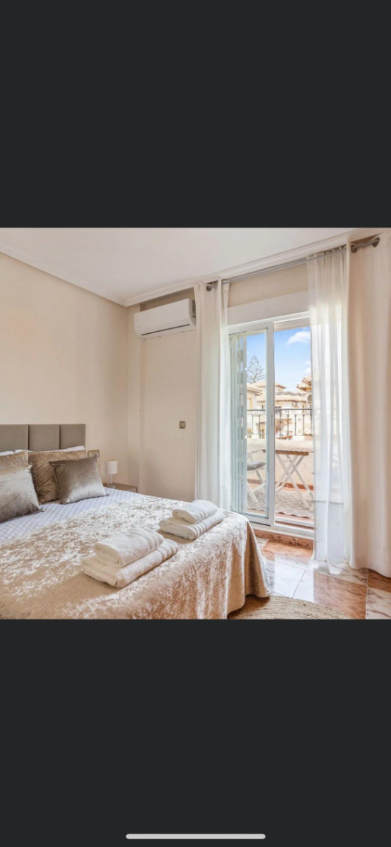 Se vende Villa - Chalet de 2 dormitorios en Costa Blanca, Alicante, España