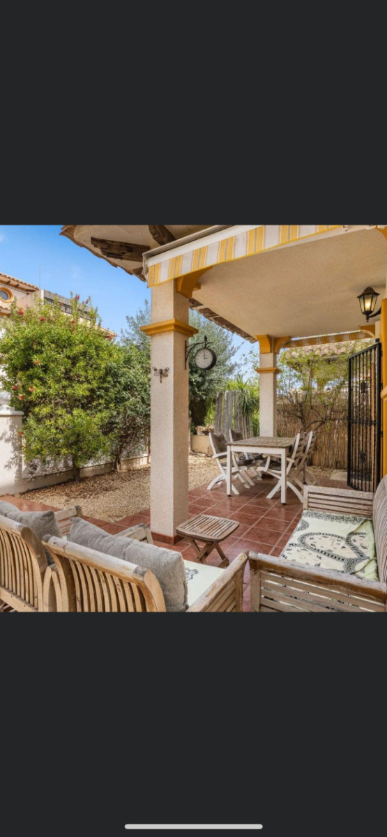Se vende Villa - Chalet de 2 dormitorios en Costa Blanca, Alicante, España