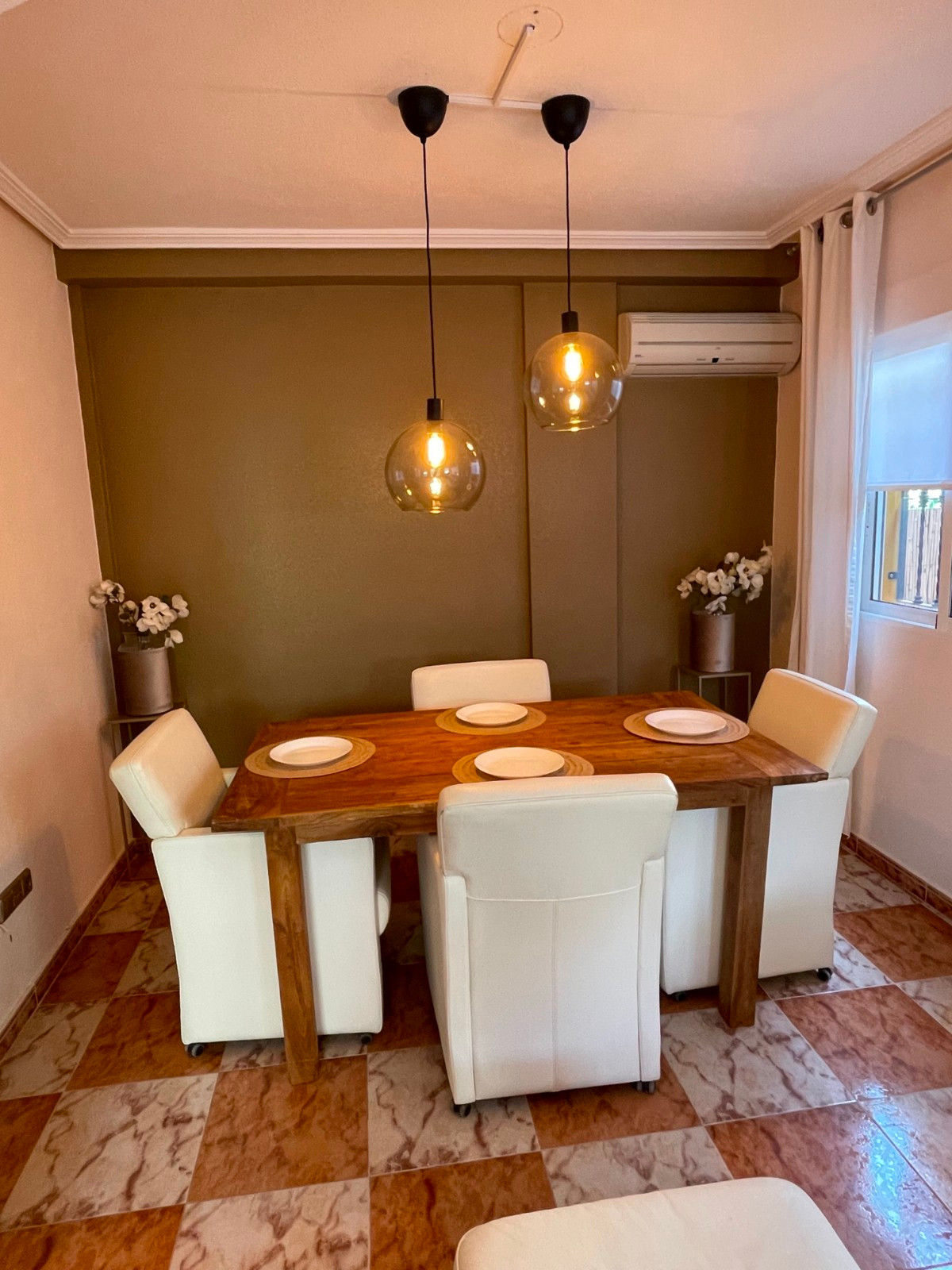 Se vende Villa - Chalet de 2 dormitorios en Costa Blanca, Alicante, España