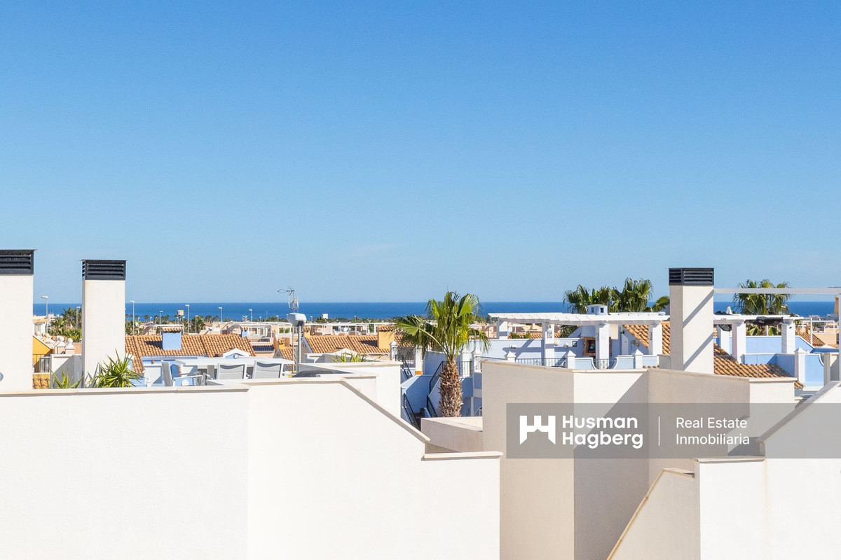 Se vende Villa - Chalet de 4 dormitorios en Costa Blanca, Alicante, España