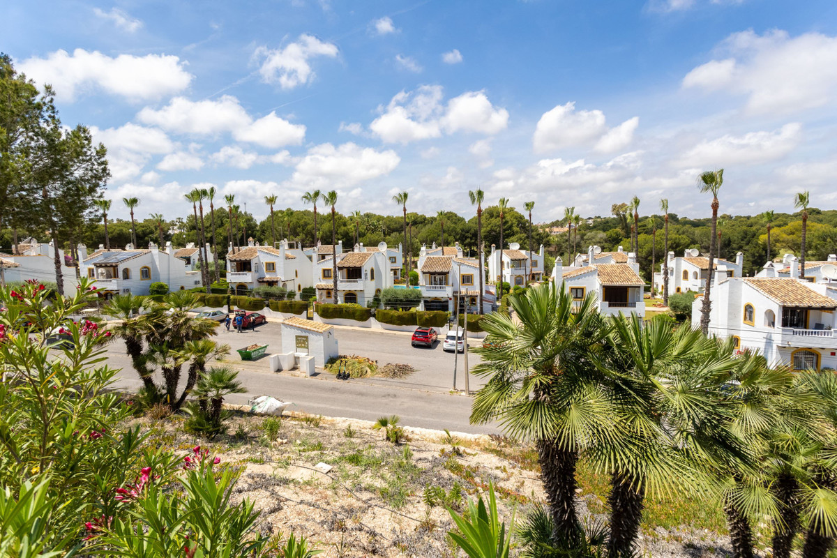 Se vende Villa - Chalet de 4 dormitorios en Costa Blanca, Alicante, España